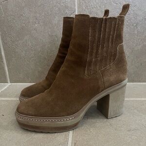 Steve Madden Chestnut Brown Suede Lenny Platform Chelsea Boots - Size 8.5M